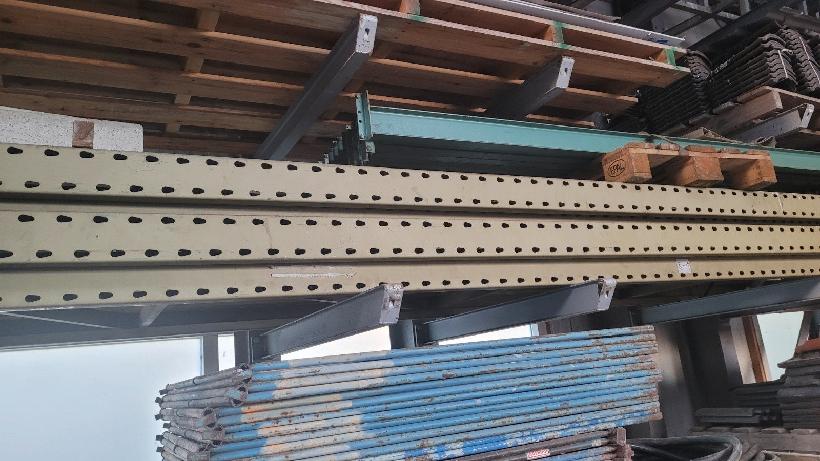 Palletstelling met 4 staanders, 20 liggers en 10 rekken, Ophalen