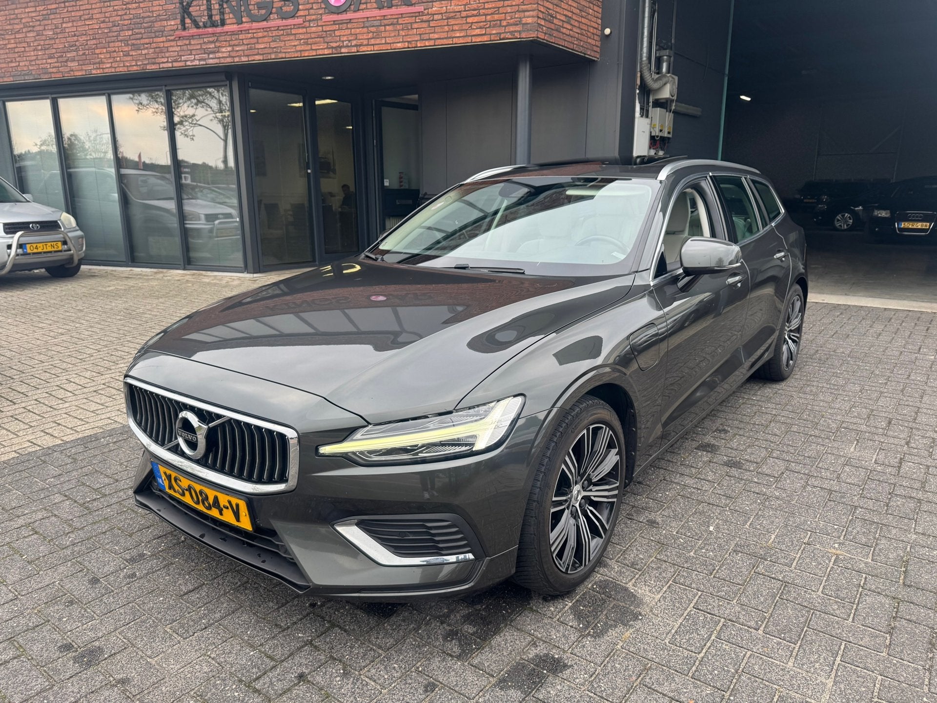 Volvo V60 2.0 T8 AWD Inscription PANO MEMORY CRUISE NIEUWE A, Auto's, Automaat, Gebruikt, Euro 6, 4 cilinders