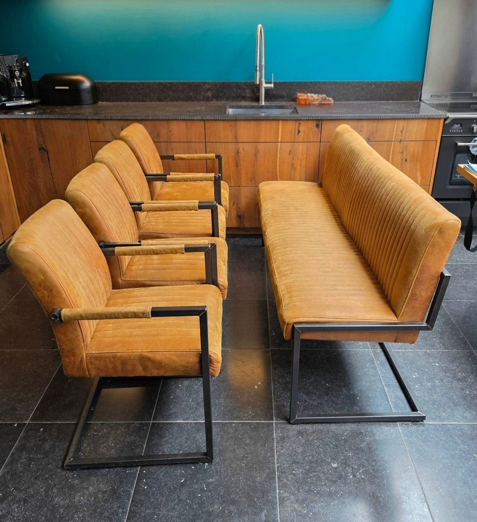 eetkamerbank + eetkamerstoelen, Ophalen, Gebruikt, Bruin, Vier