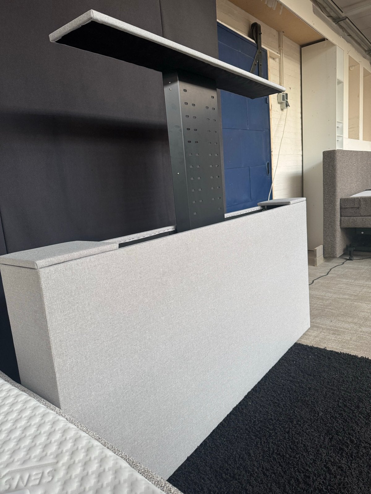 TV Lift Systeem - voetbord voor Boxspring - showroom model, Ophalen, 150 tot 200 cm, Nieuw, Bukkumweg 2 A