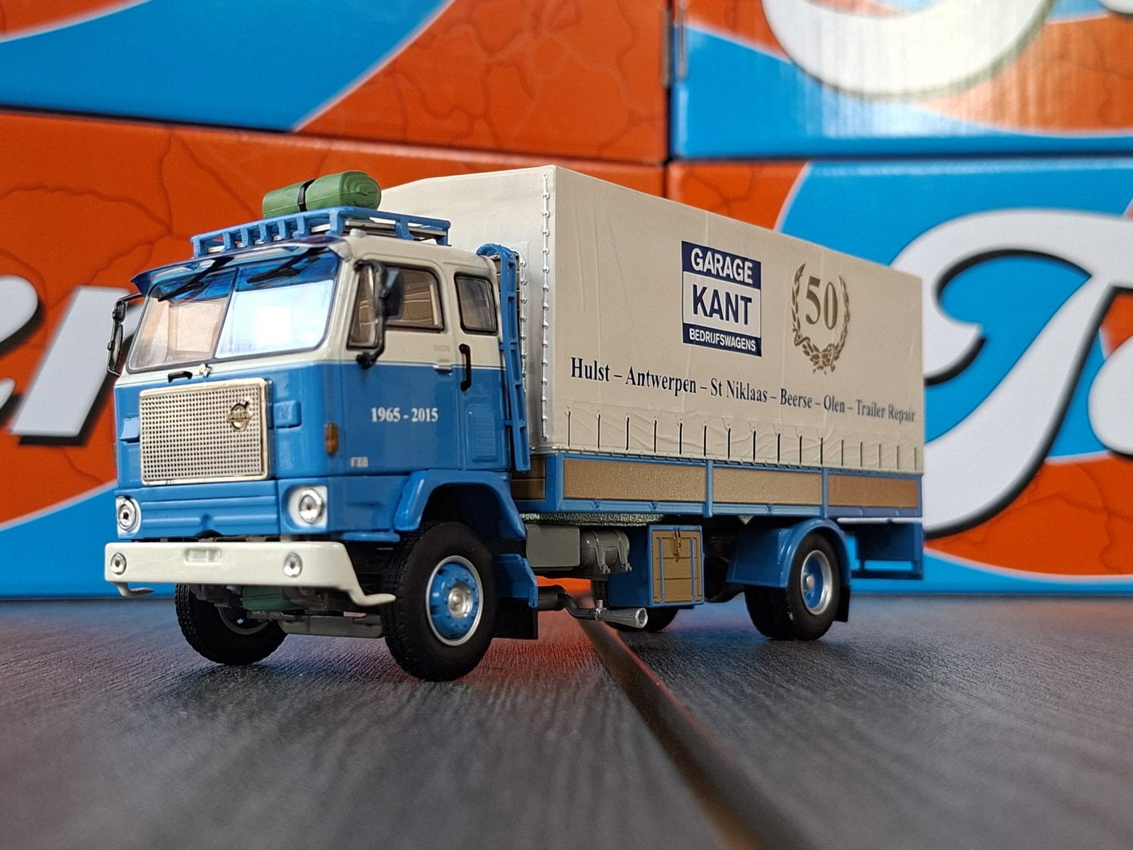 Tekno Volvo F88 Garage Kant, Ophalen of Verzenden, Zo goed als nieuw, Bus of Vrachtwagen, Tekno