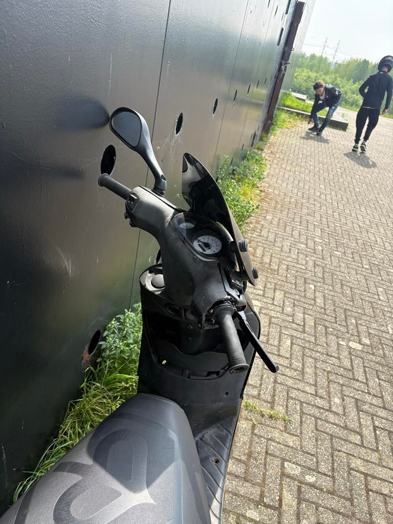 70cc 2-takt scooter zonder papieren - Dr70, Yasuni R, Fietsen en Brommers, Ophalen of Verzenden, Gebruikt, Overige typen, Overige merken