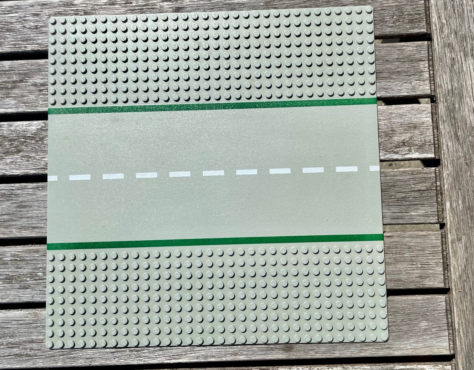 Lego Grondplaat Wegplaat met Gras en Weg, Kinderen en Baby's, Speelgoed | Duplo en Lego, Ophalen of Verzenden, Gebruikt, Grondplaat