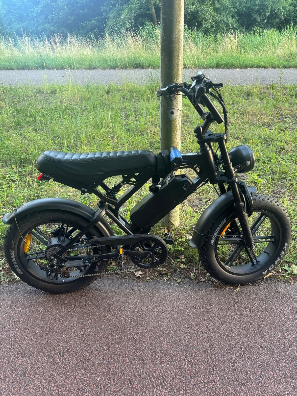 Fat bike met AXA slot, NFC scherm en kill switch, Gebruikt, 51 tot 55 cm, 50 km per accu of meer, Ophalen