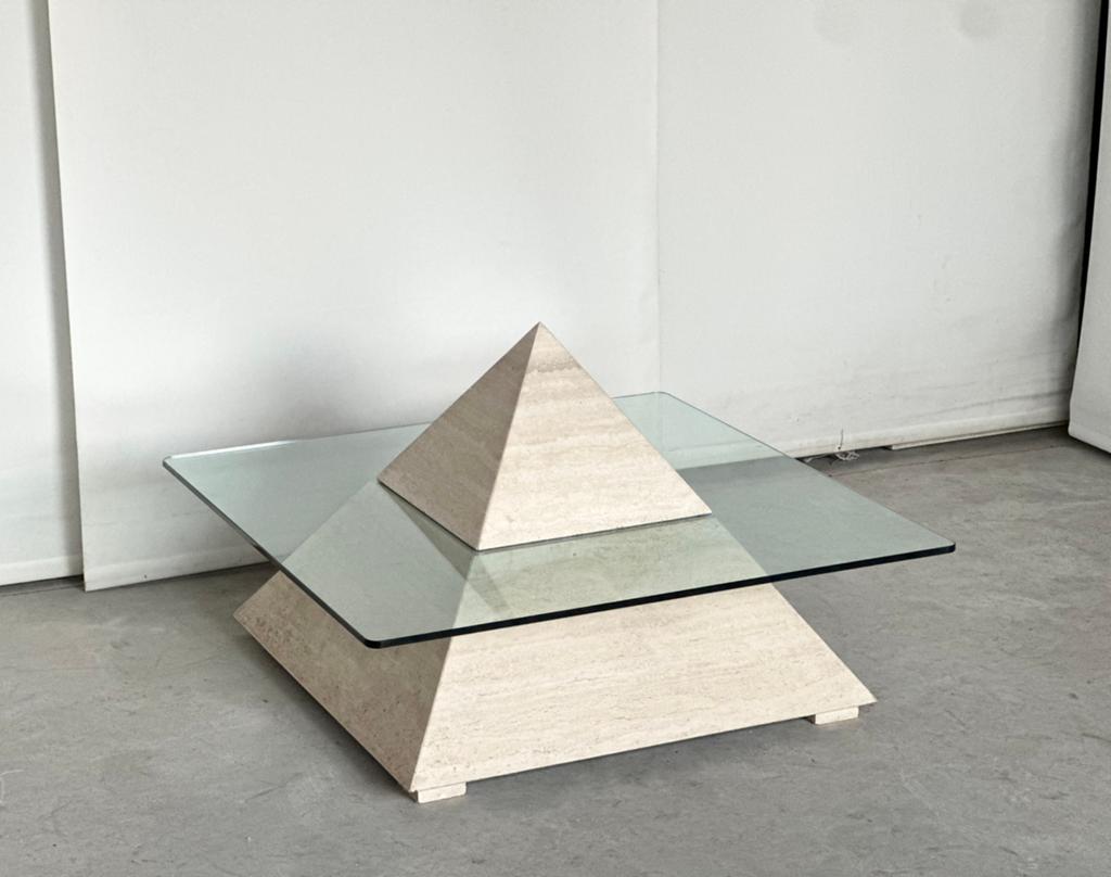 Vintage travertine pyramid coffeetable, Antiek en Kunst, Antiek | Meubels | Tafels, Ophalen of Verzenden