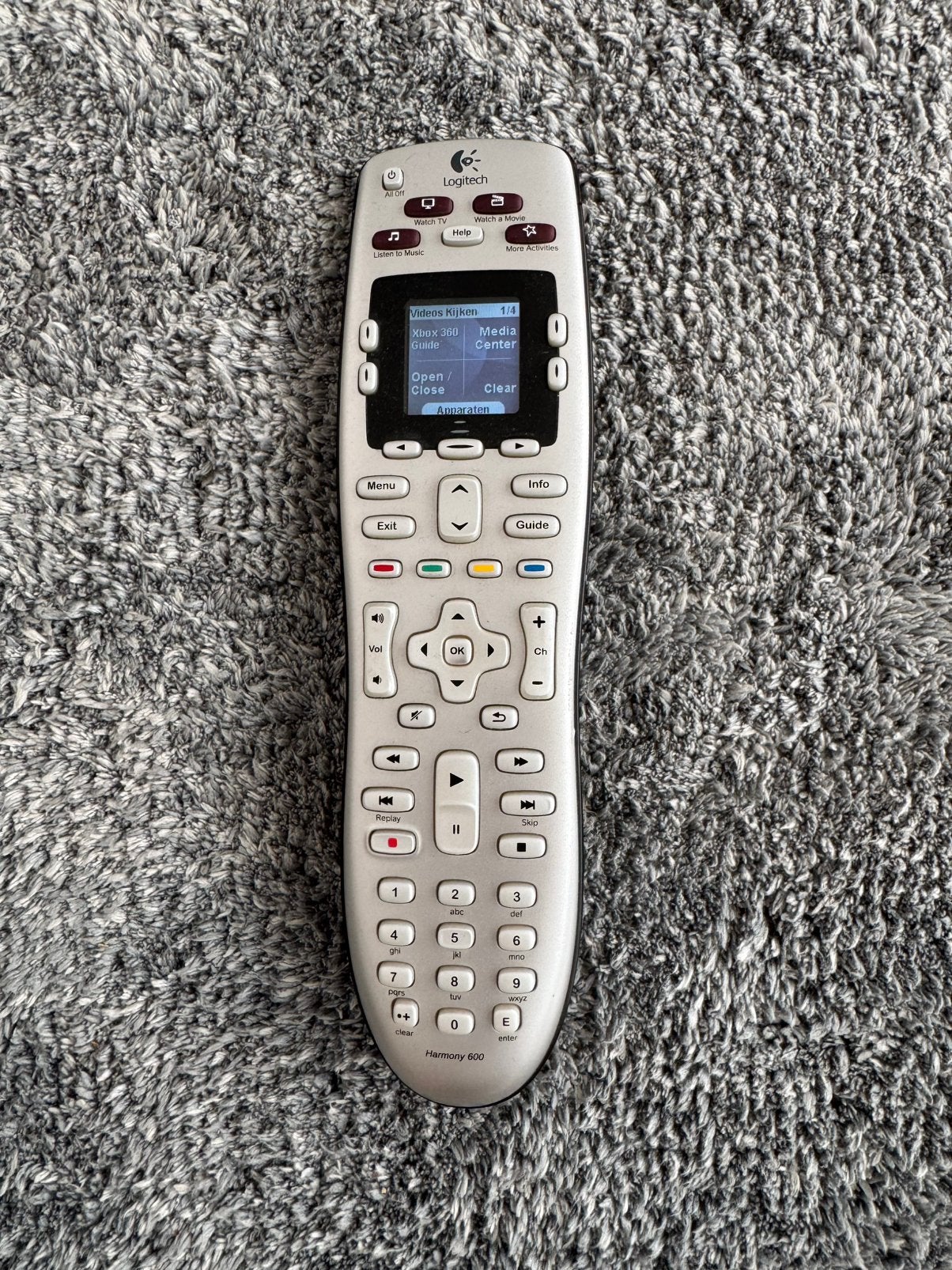 Logitech Harmony 600 Universele Infrarood Remote met Scherm, Gebruikt, Universeel, Tv, Ophalen of Verzenden