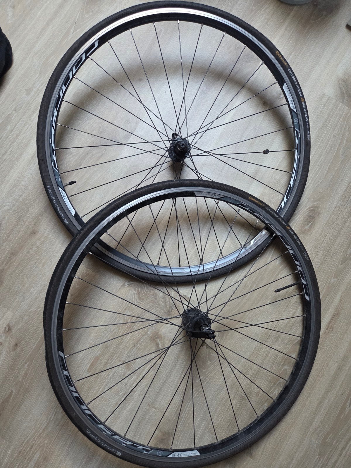 28 inch racefiets wielen - Continental banden, Fietsen en Brommers, Fietsonderdelen, Ophalen, Gebruikt, Racefiets, Wiel