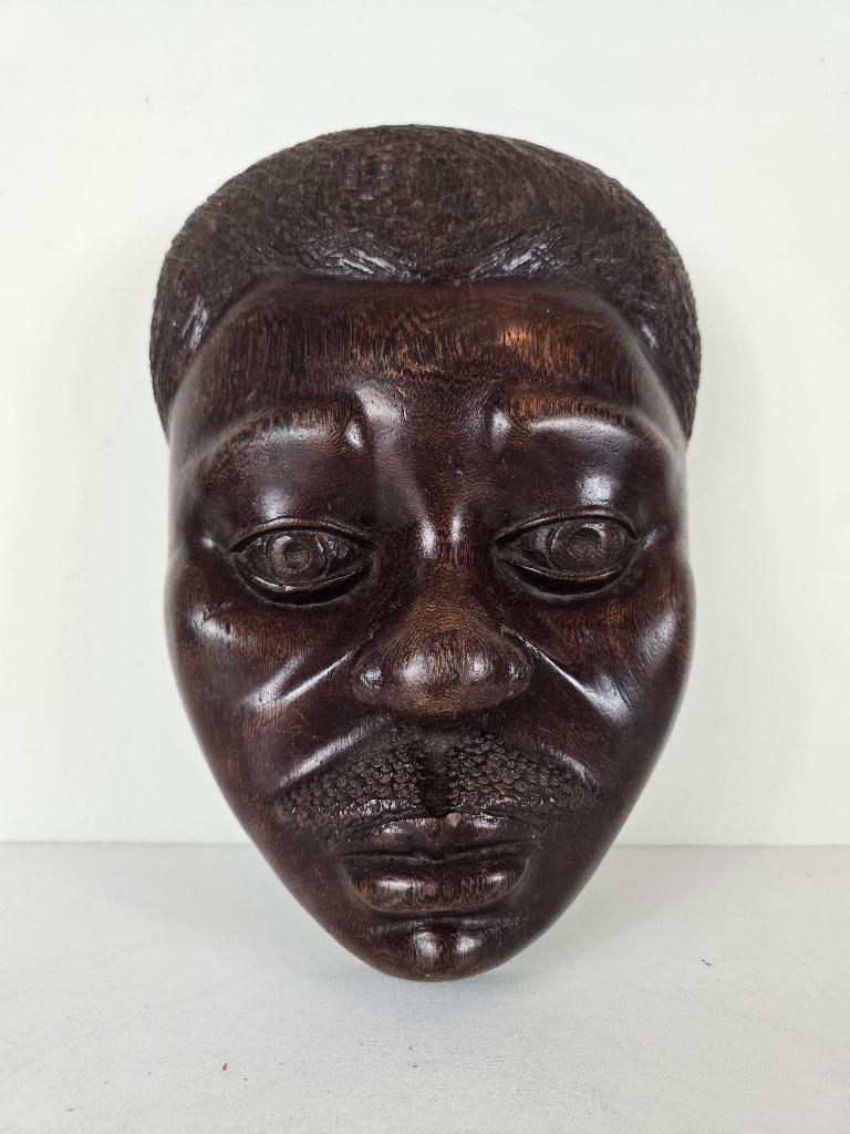 Masker Mbondji, hardhout, Abo Barombi Congo, midden 20e eeuw, Antiek en Kunst, Kunst | Beelden en Houtsnijwerken, Ophalen of Verzenden