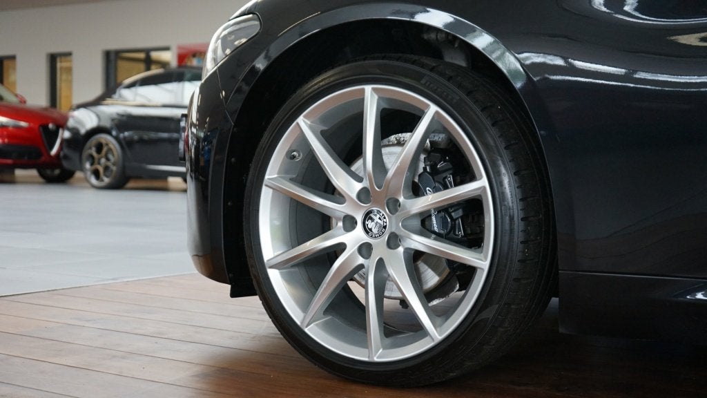 Alfa Romeo Giulia 2.0T TI | Flippers | Leer | H&K | Leder da, Auto's, 4 cilinders, Zwart, Leder, 1600 kg