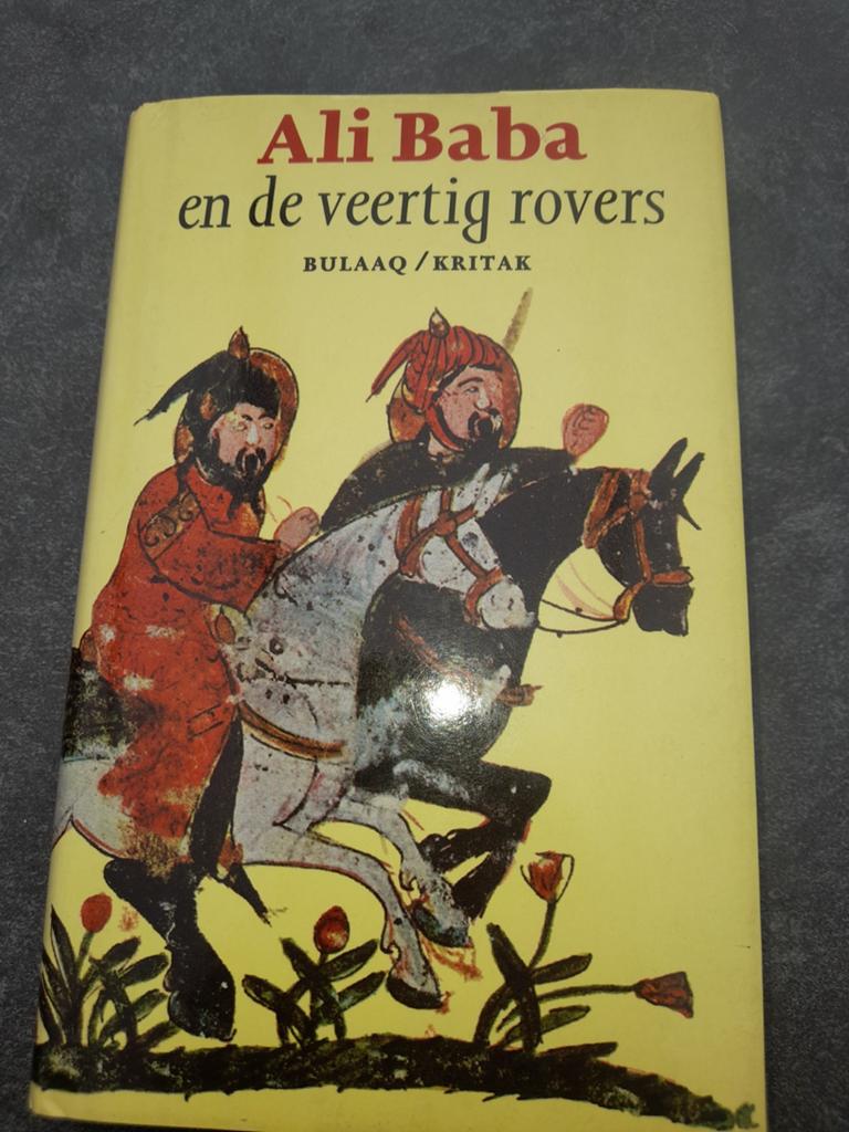 Ali Baba en de veerig rovers, Ophalen of Verzenden, Zo goed als nieuw