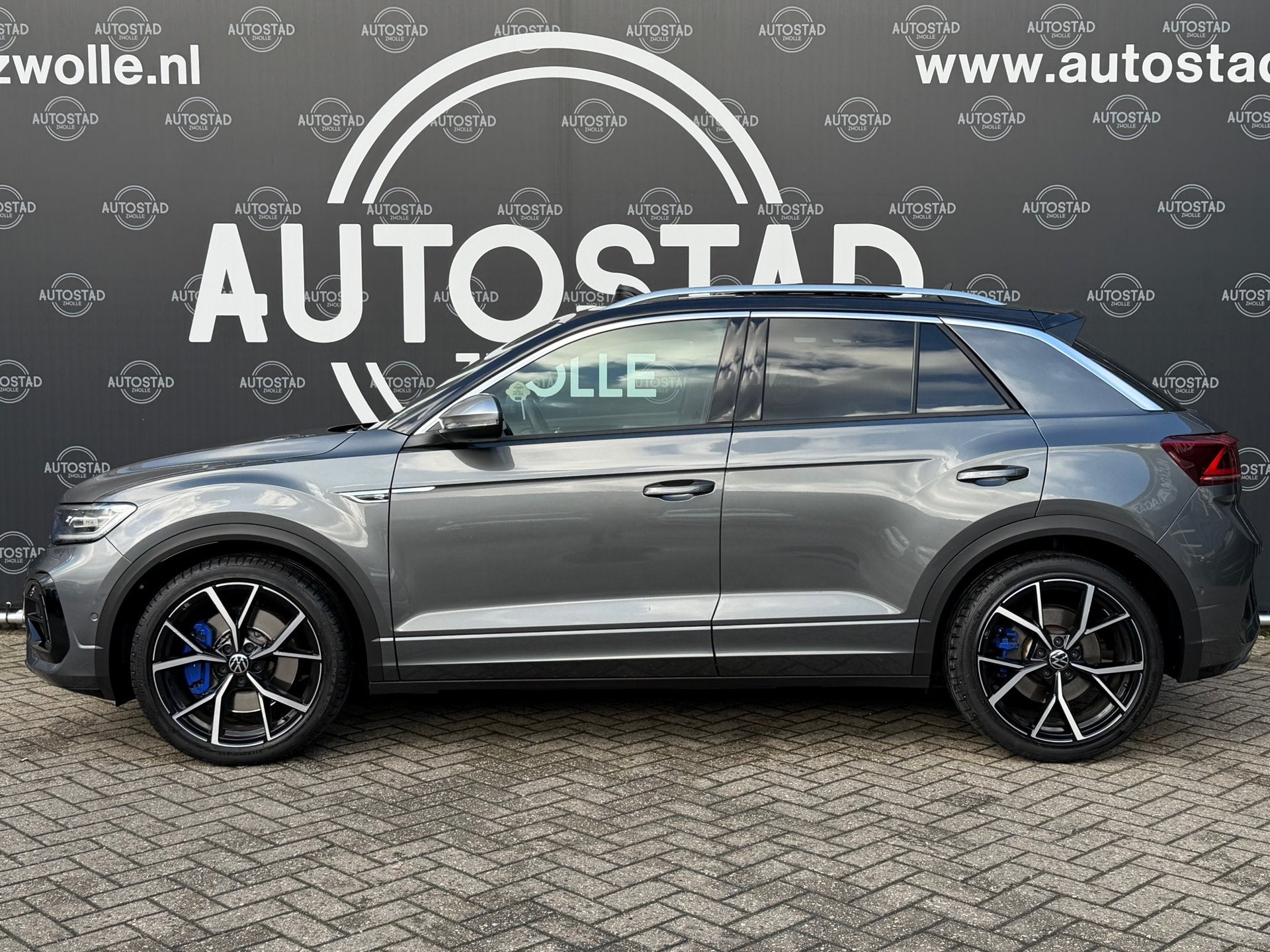 Volkswagen T-Roc 2.0 TSI R / 4Motion / Facelift / Automaat /, Automaat, 4 cilinders, 1984 cc, 301 pk