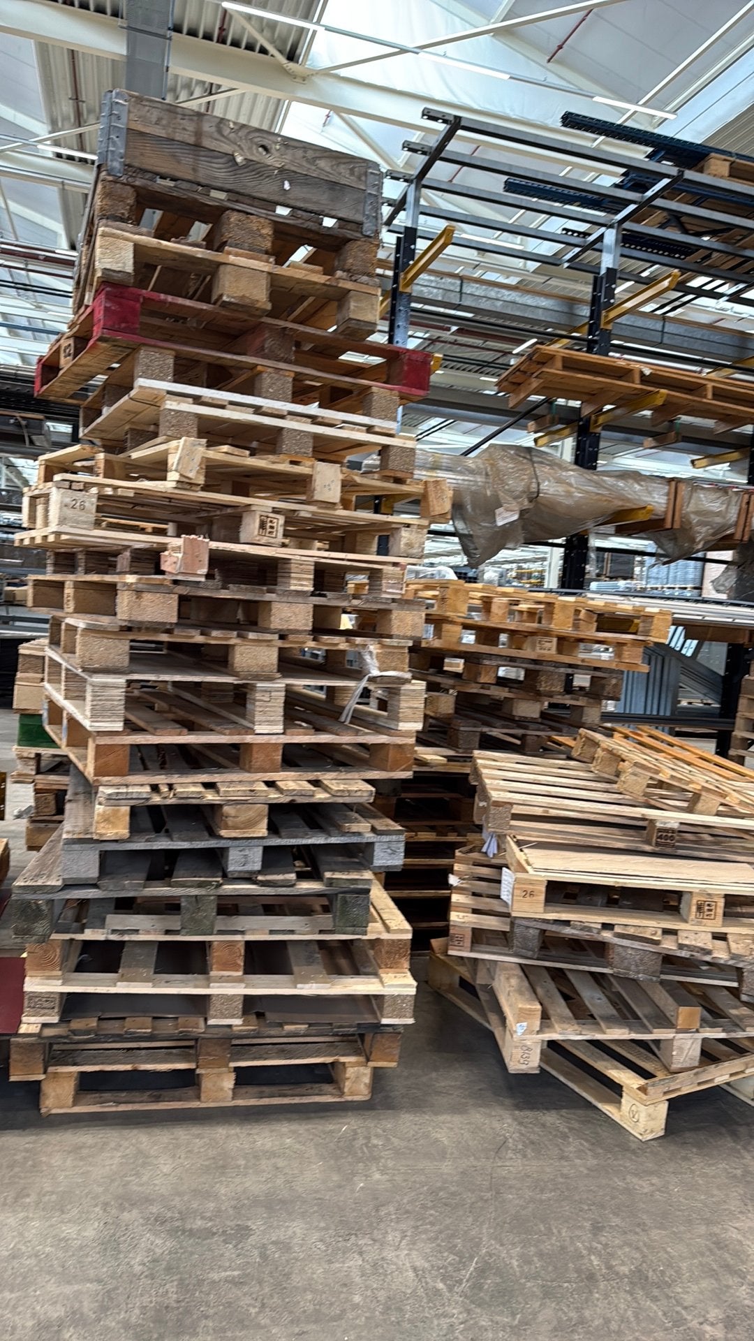 Oude pallets goede slechte grote klein. En droog, 3 tot 6 m³, Ophalen
