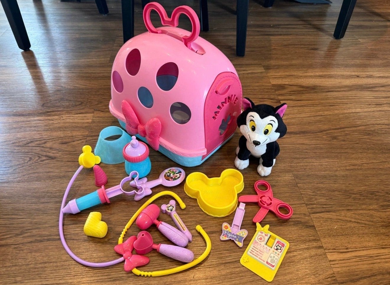 Minnie Mouse Figaro Dierenarts Set met Draagmand, Ophalen of Verzenden, Gebruikt, Meisje