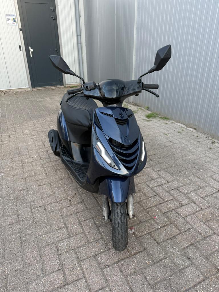 Piaggio Zip 2016 50cc Brom, Fietsen en Brommers, Scooters | Piaggio, Maximaal 45 km/u, Zip, Ophalen of Verzenden, Zo goed als nieuw