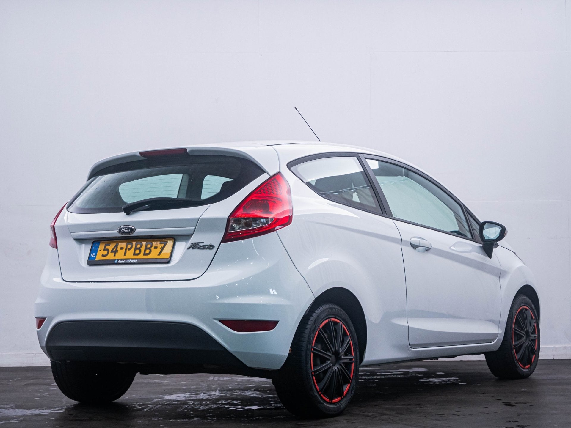 Ford Fiesta 1.25 Limited Origineel Nederlands|ABS|Airco!, Stof, Gebruikt, 4 cilinders, 60 pk