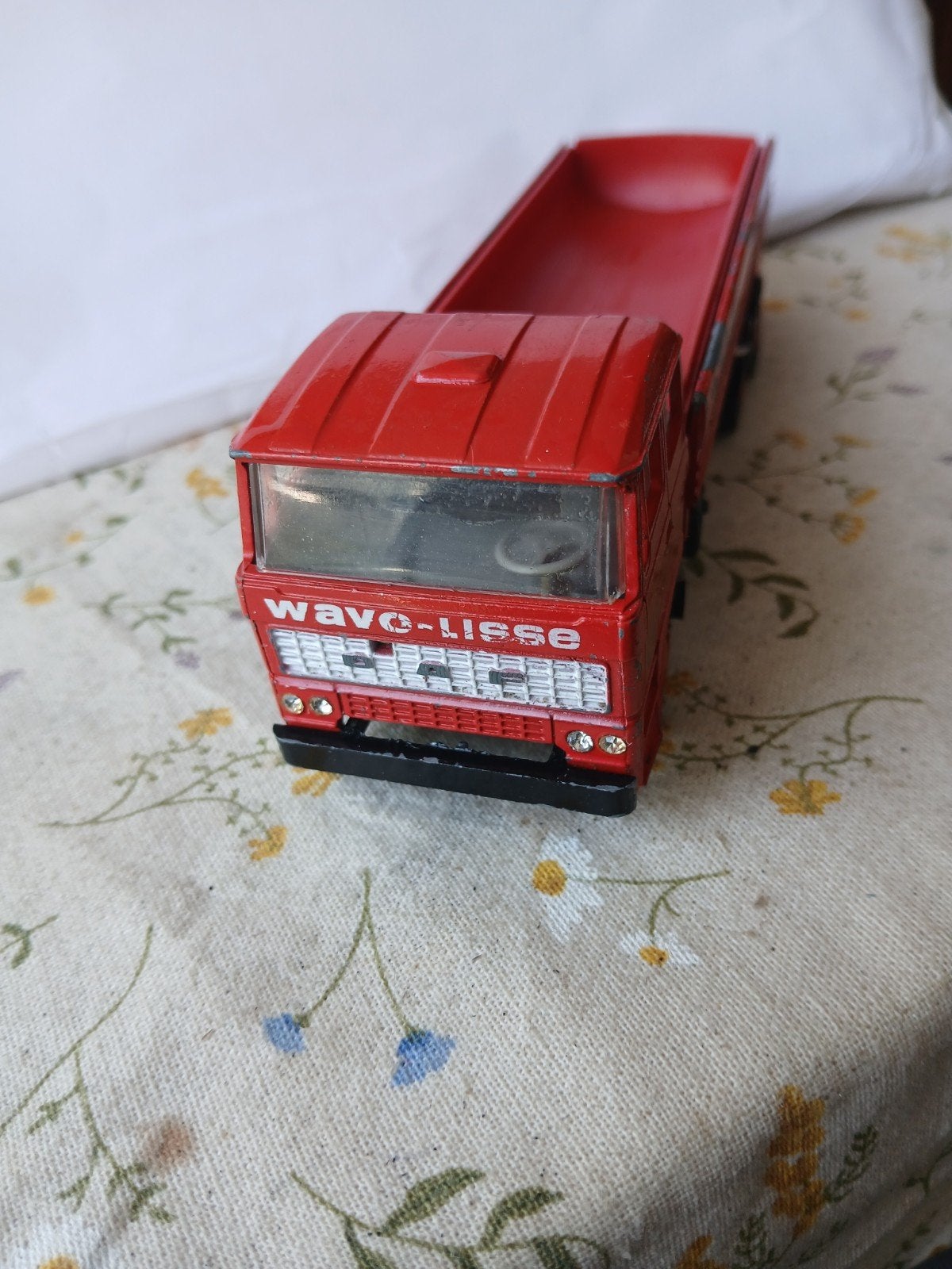 DAF vrachtwagen WAVO Lisse. Lion car 65, incompleet, Hobby en Vrije tijd, Modelauto's | 1:50, Ophalen of Verzenden, Gebruikt, Bus of Vrachtwagen