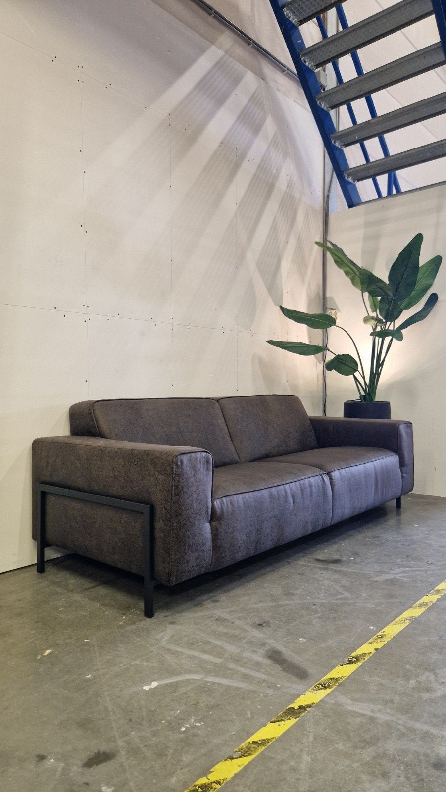 Foto 4 van Moderne 3-Zits Bank Bruin Microleder 217x95 – Top Staat