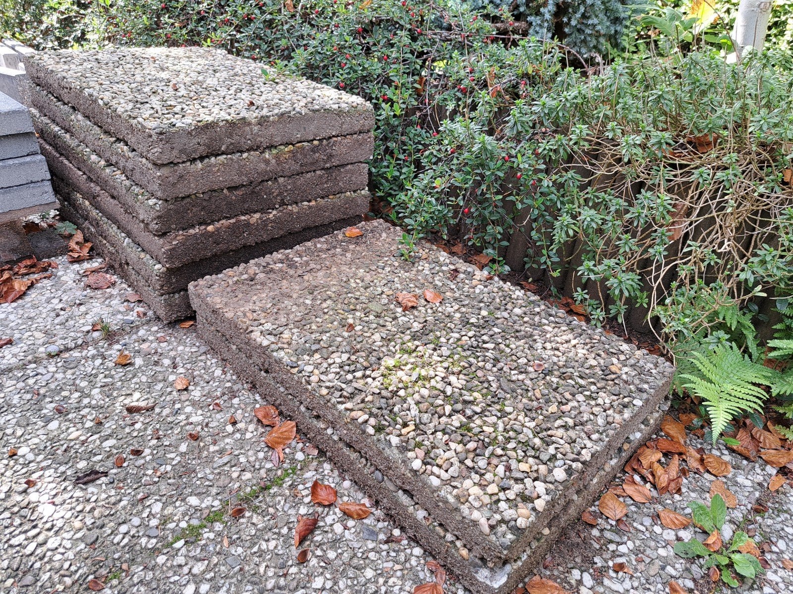 Gebruikte grindtegels 30x60cm 8 stuks, Tuin en Terras, Ophalen