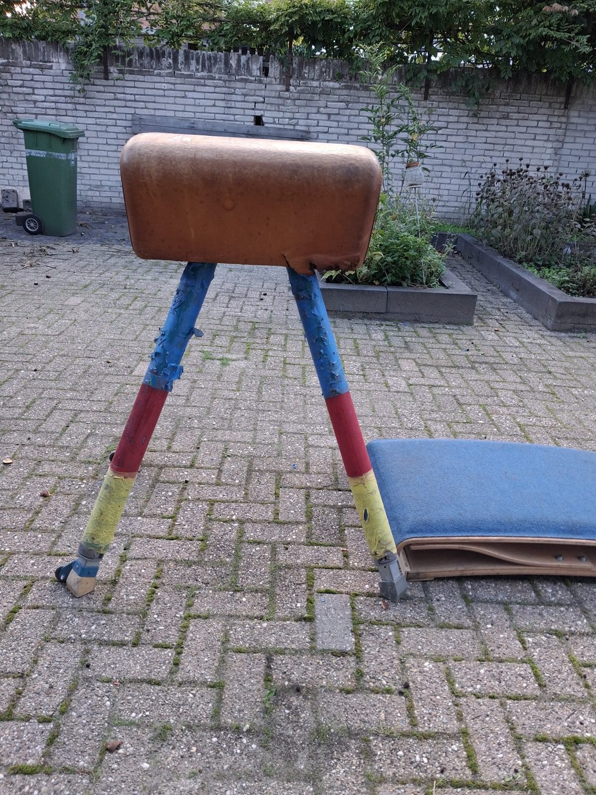 Vintage turnbok met springplank, Ophalen, Gebruikt