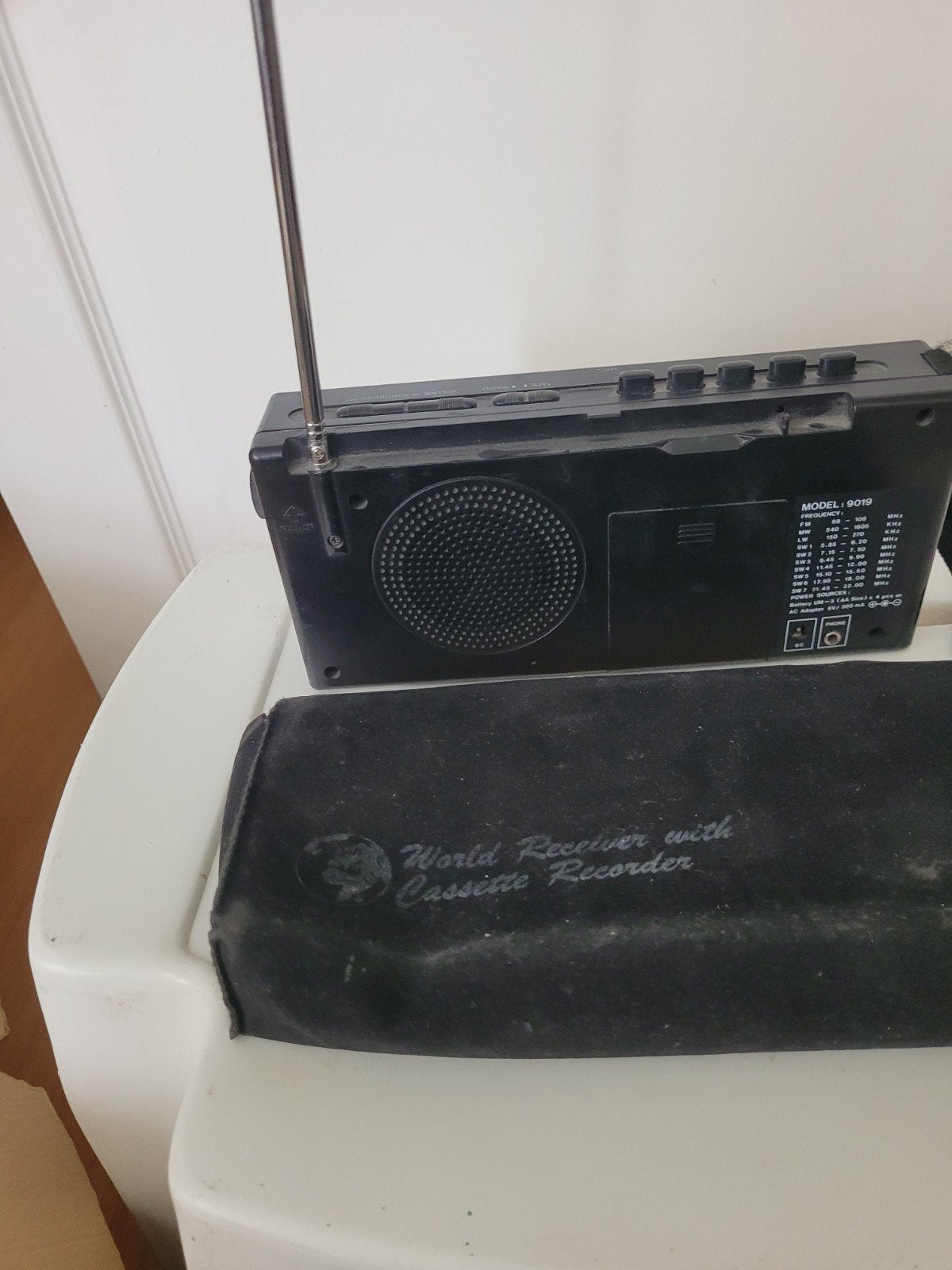 Radio wereld ontvanger met cassette recorder, Ophalen of Verzenden, Zo goed als nieuw, Wereldontvanger