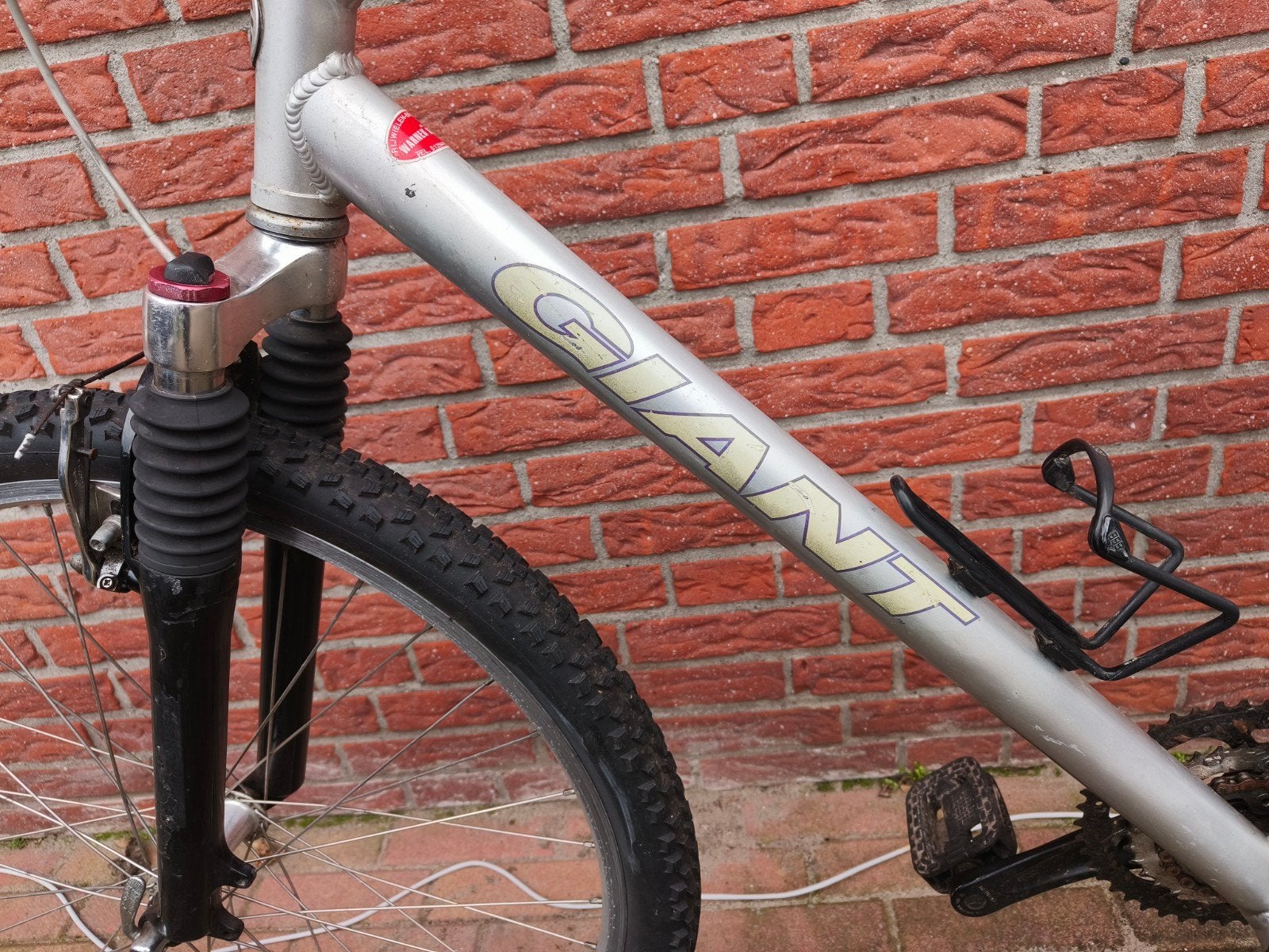 sportfiets. Giant.  24 versnellellingen+ voorvorkvering, Ophalen, Gebruikt, Vering, Giant