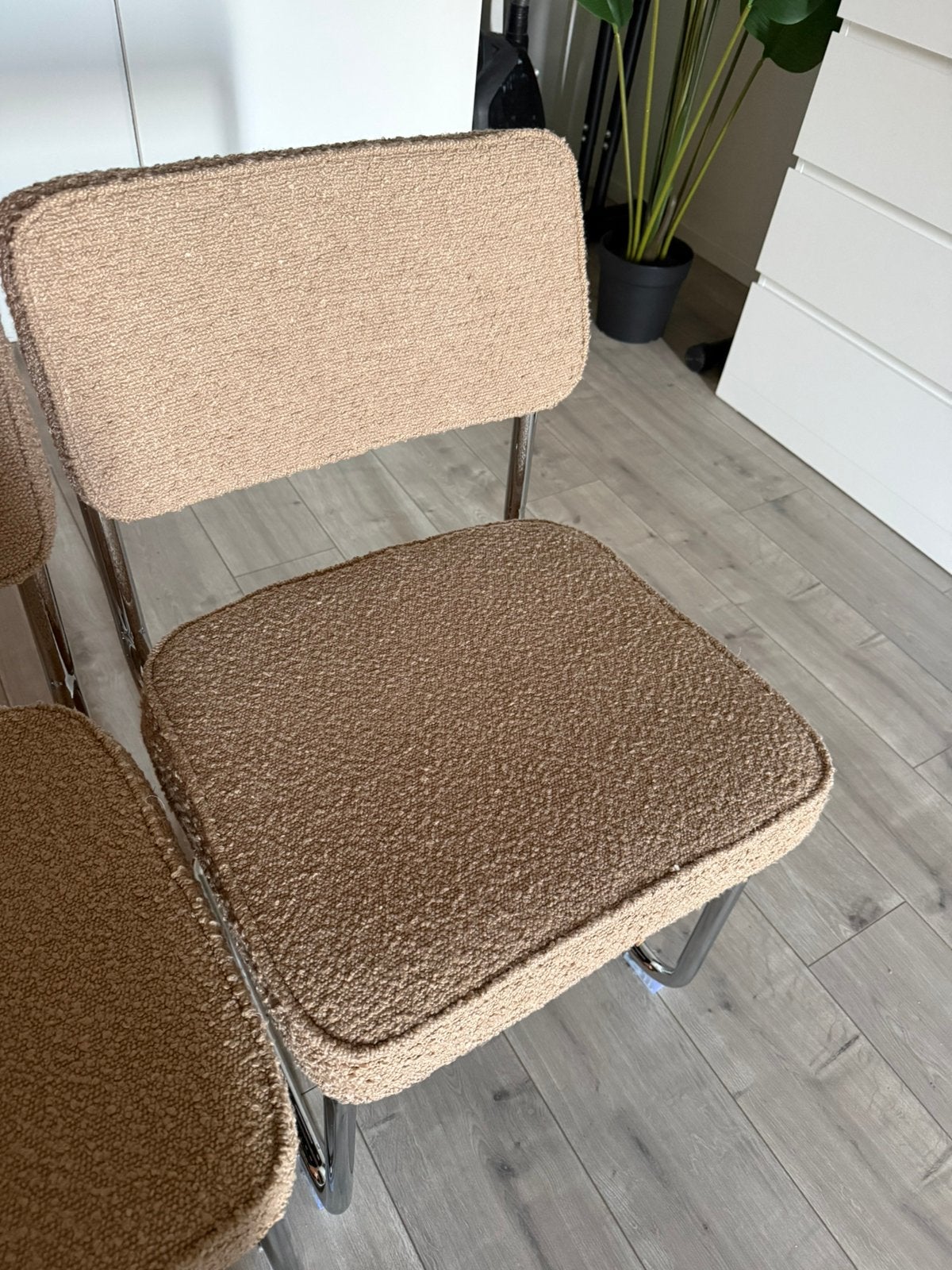Kwantum eetkamerstoelen, Huis en Inrichting, Ophalen, Overige kleuren, Zo goed als nieuw, Vier