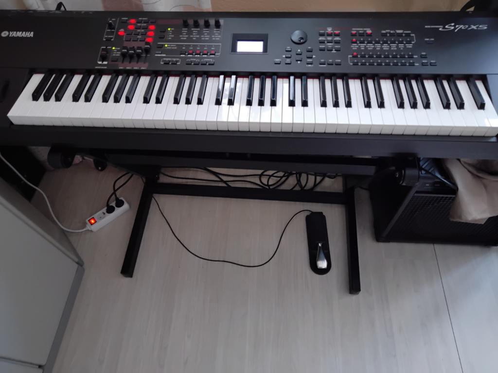 Yamaha S70xs. Digitale piano-sintesizer., Ophalen, Zo goed als nieuw, 61 toetsen, Yamaha