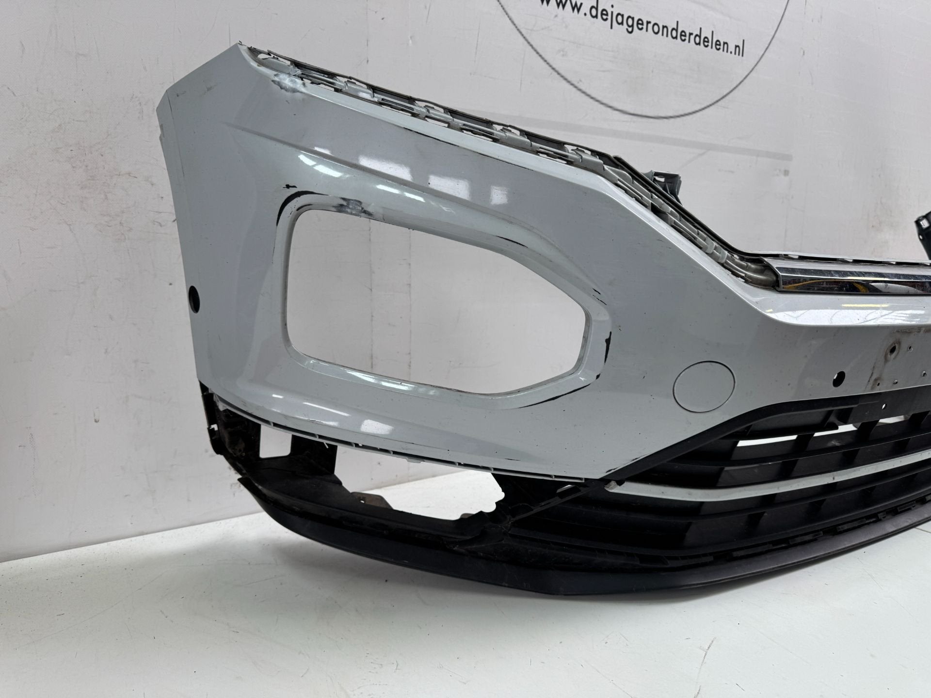 VW T ROC T-ROC VOORBUMPER BUMPER 2GA807221J, Auto-onderdelen, Gebruikt, Volkswagen AG, Bumper, Berliner Ring 2
38440  Wolfsburg, DE