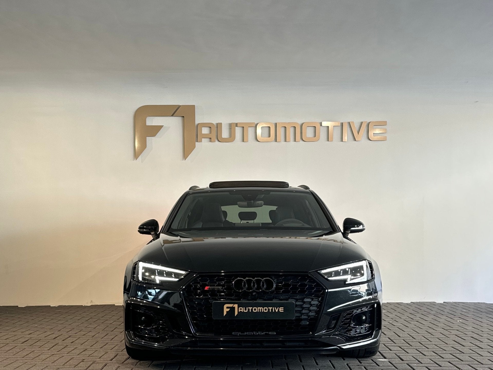 Audi RS4 2.9 TFSI Quattro Pro Line Plus Pano|HUD|B&O|360|VOL, Automaat, Zwart, Vierwielaandrijving, 450 pk