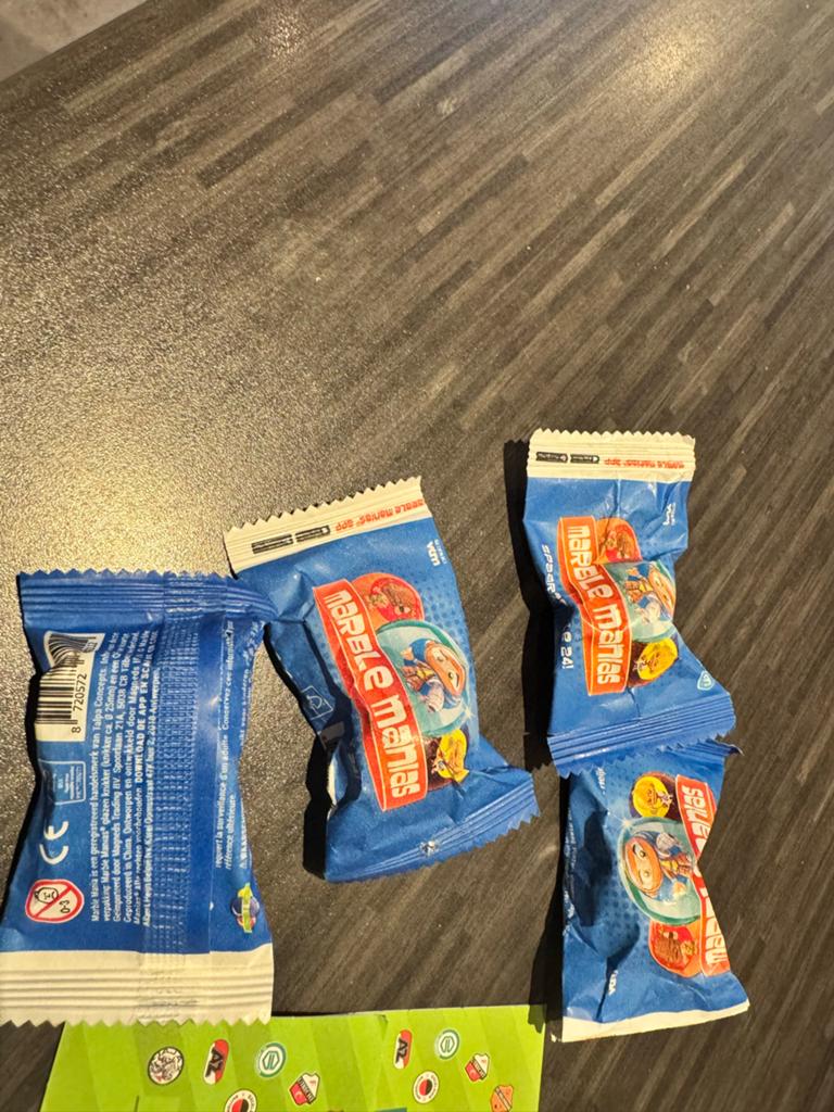 Plus Marbele Manias knikkers en voetbalplaatjes, Ophalen of Verzenden, Nieuw, Jongen of Meisje