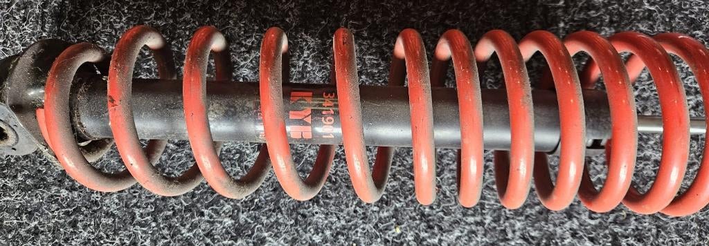 Nieuwe kyb schokdempers en veren golf 3 variant., Ophalen of Verzenden