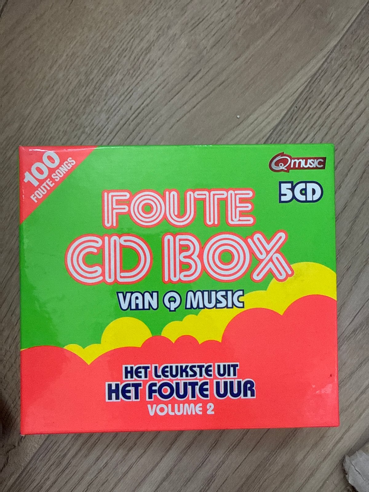 Foute CD Box - 100 Nummers, 5 CD's, Ophalen of Verzenden, Zo goed als nieuw, Pop, Boxset