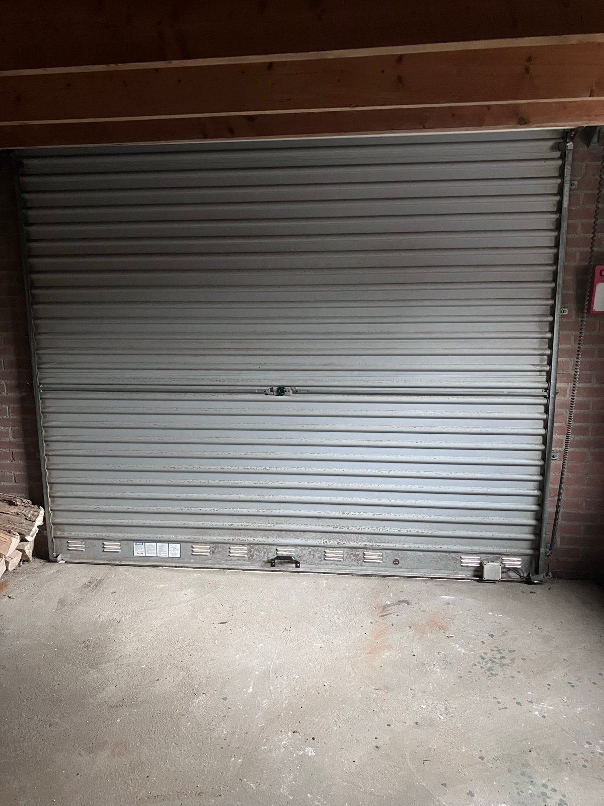 Oude garage deur met elektrische bediening, Ophalen, Gebruikt, 200 cm of meer, Grijs