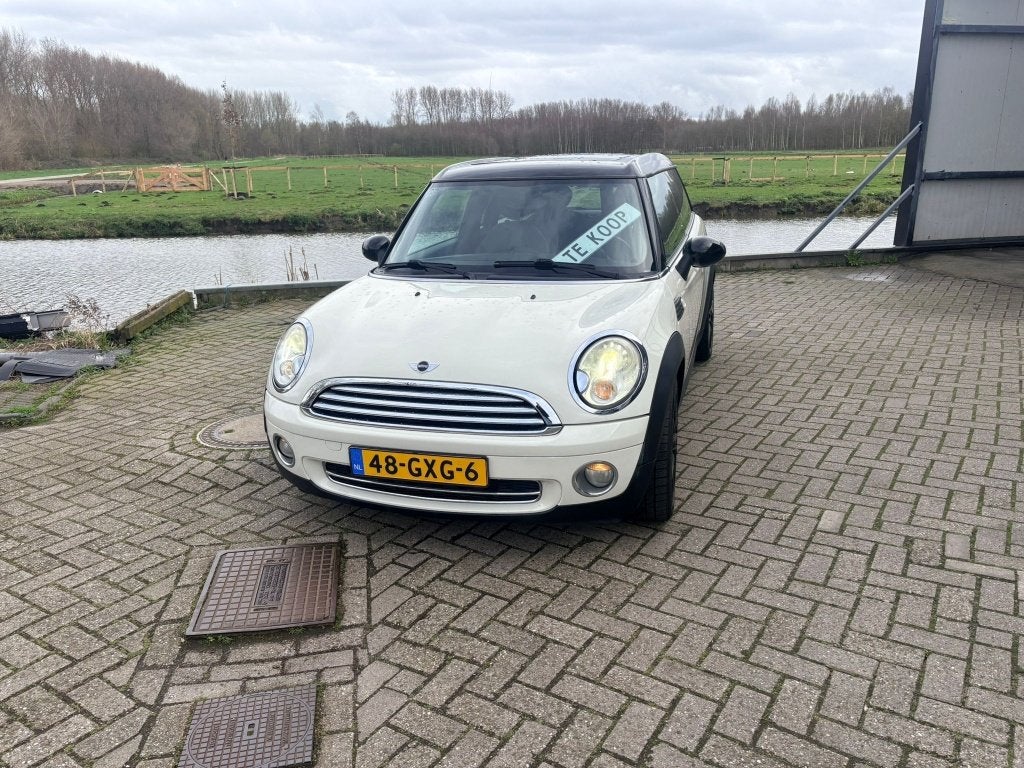 MINI Clubman 1.6 Cooper Chili (bj 2008, automaat), Auto's, Mini, 1160 kg, Gebruikt, 4 cilinders, Wit