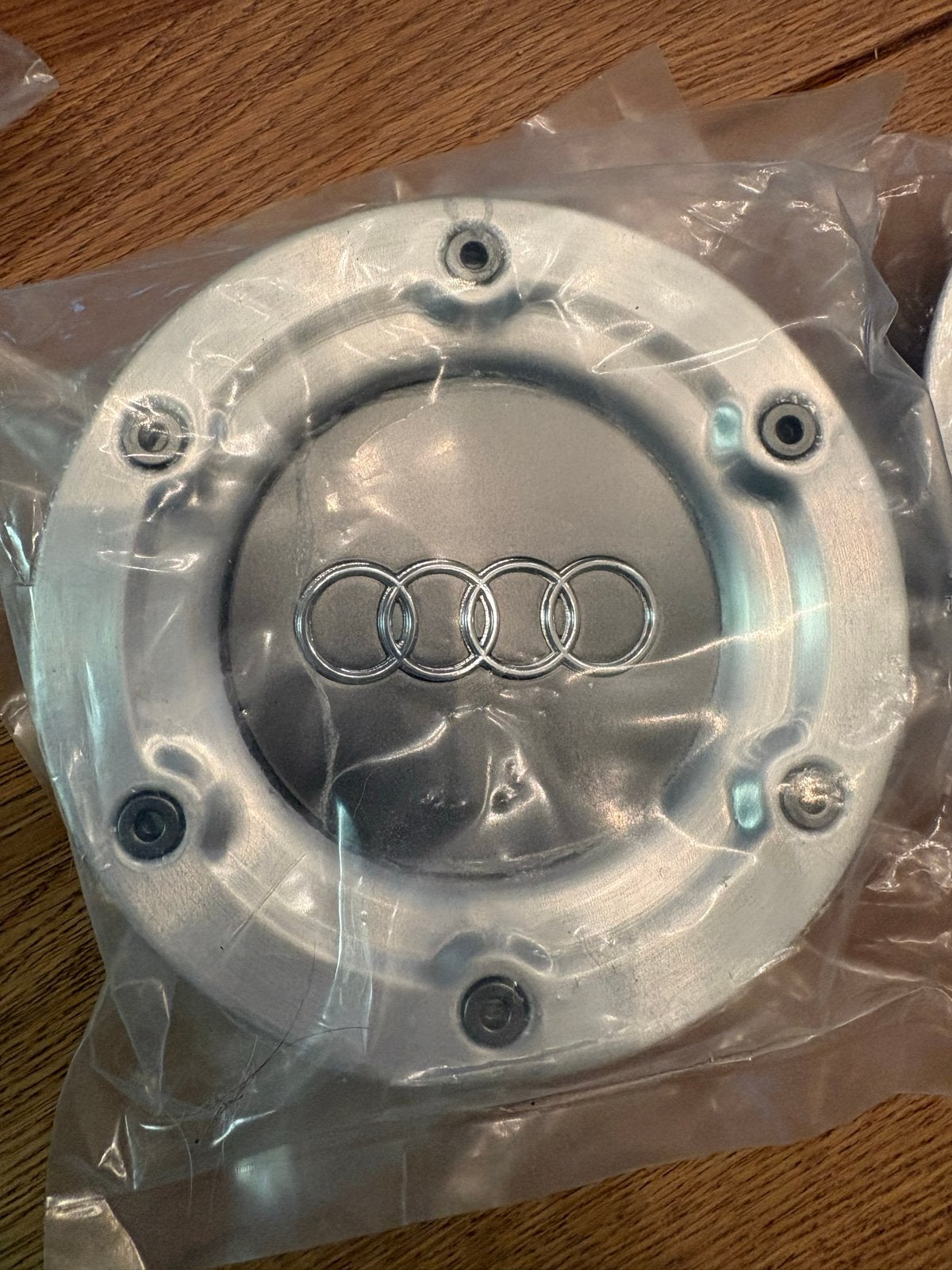 Set van 4 Audi naafdoppen, Ophalen of Verzenden, Nieuw, Velg(en)