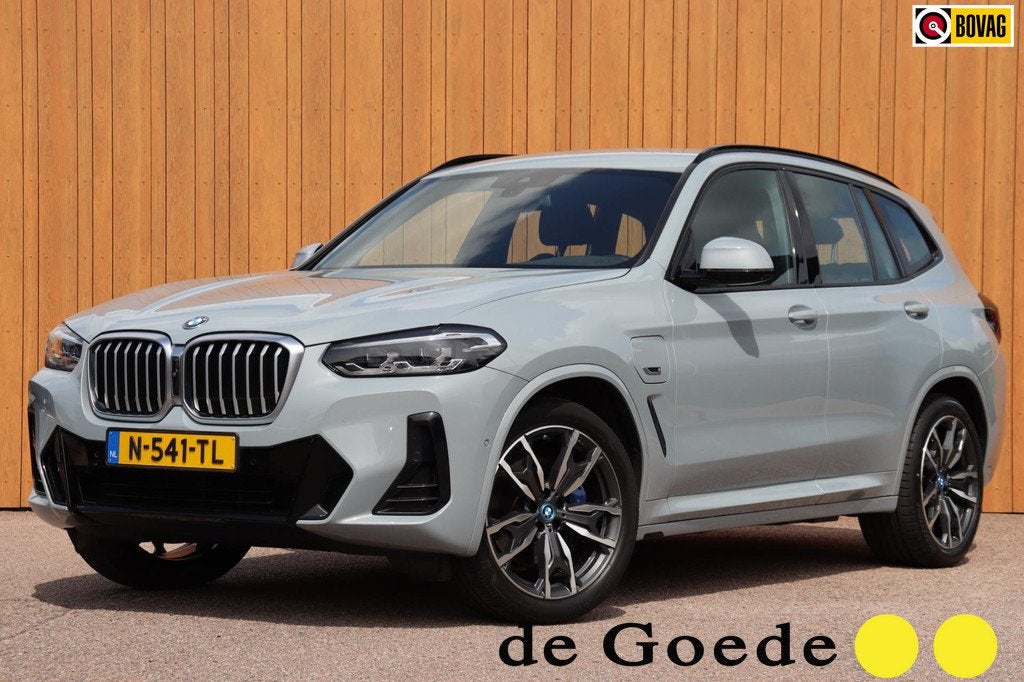 BMW X3 XDrive30e M-Sport org NL leer+vw camera's el.klep, Auto's, Gebruikt, Bedrijf, Vierwielaandrijving, 129 €/maand