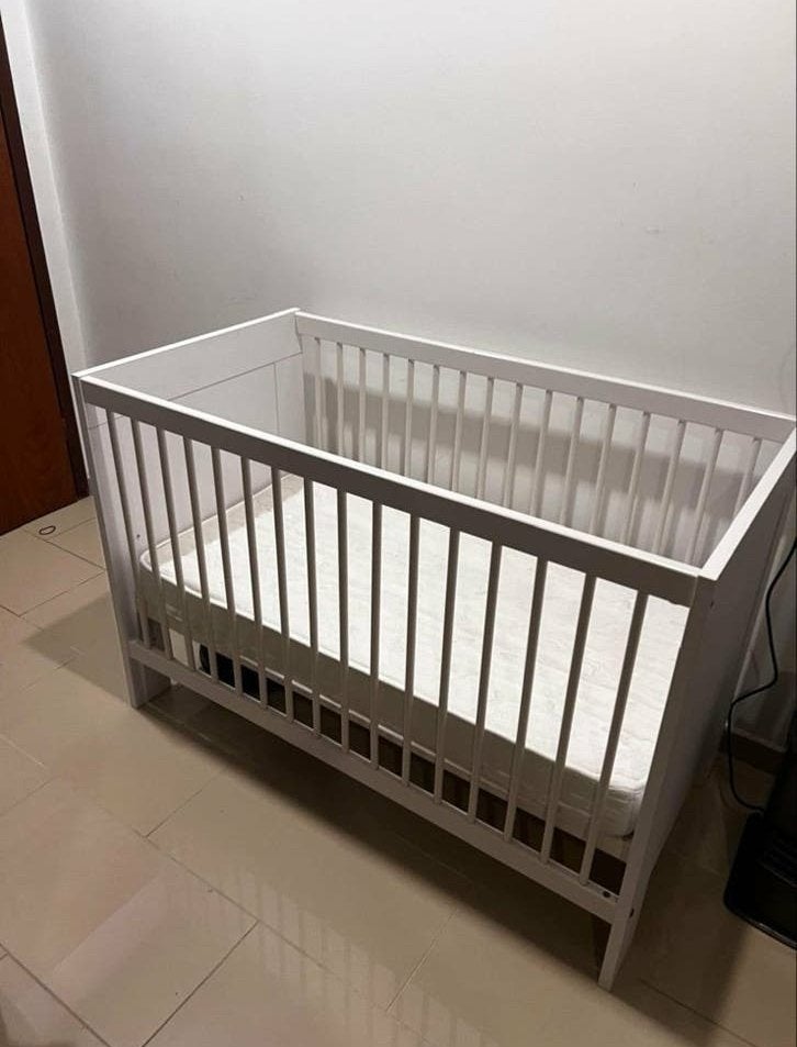 Paidi Ledikant met Matras - Zo goed als nieuw, Kinderen en Baby's, Ophalen, Gebruikt, Ledikant