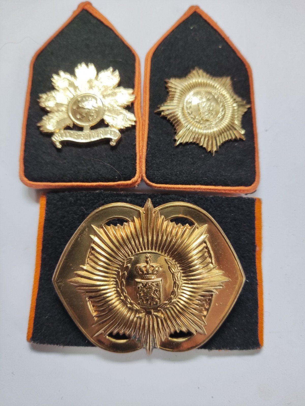 Setje van Heutsz. Nato sluiting, Ophalen of Verzenden, Landmacht, Nederland, Embleem of Badge