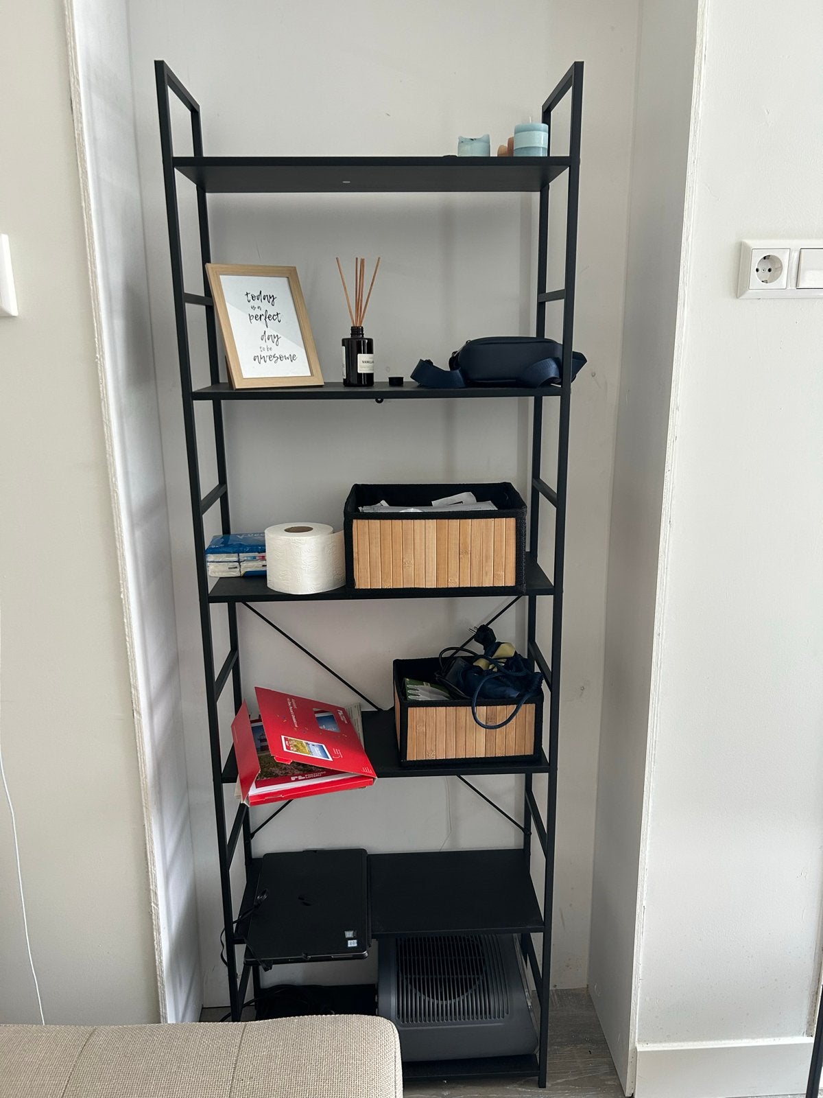 Zwart metalen rek met 6 planken, Ophalen, Met plank(en), 50 tot 100 cm, Zo goed als nieuw