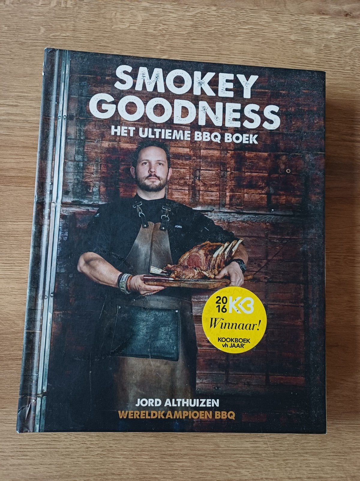 Smokey Goodness: Het Ultieme BBQ Boek - J. Althuizen, Hoofdgerechten, Jord Althuizen, Ophalen of Verzenden, Zo goed als nieuw