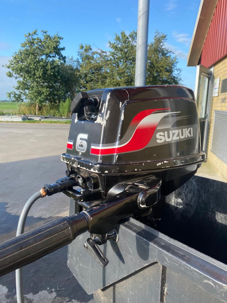 suzuki 6pk 2 takt langstaart/kortstaart buitenboordmotor, Ophalen, Zo goed als nieuw, Buitenboordmotor