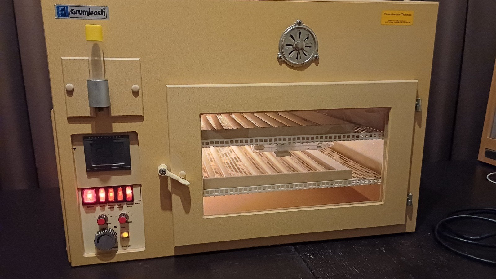 grumbach broedmachine S84, Ophalen, Gebruikt, Metaal, Broedkooi of Kweekkooi