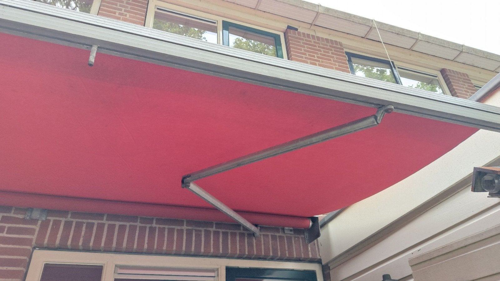 Knikarmscherm - Rood - Gebruikt, Tuin en Terras, Zonneschermen, Ophalen, Gebruikt, 150 tot 300 cm, 250 cm tot 450 cm