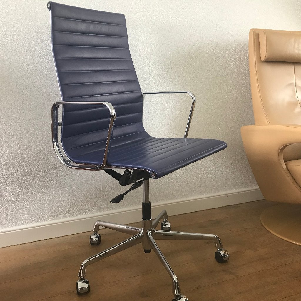 Vitra Eames bureaustoel EA 119 EA119 leer chroom, Gebruikt, Zwart, Ophalen of Verzenden, Nvt