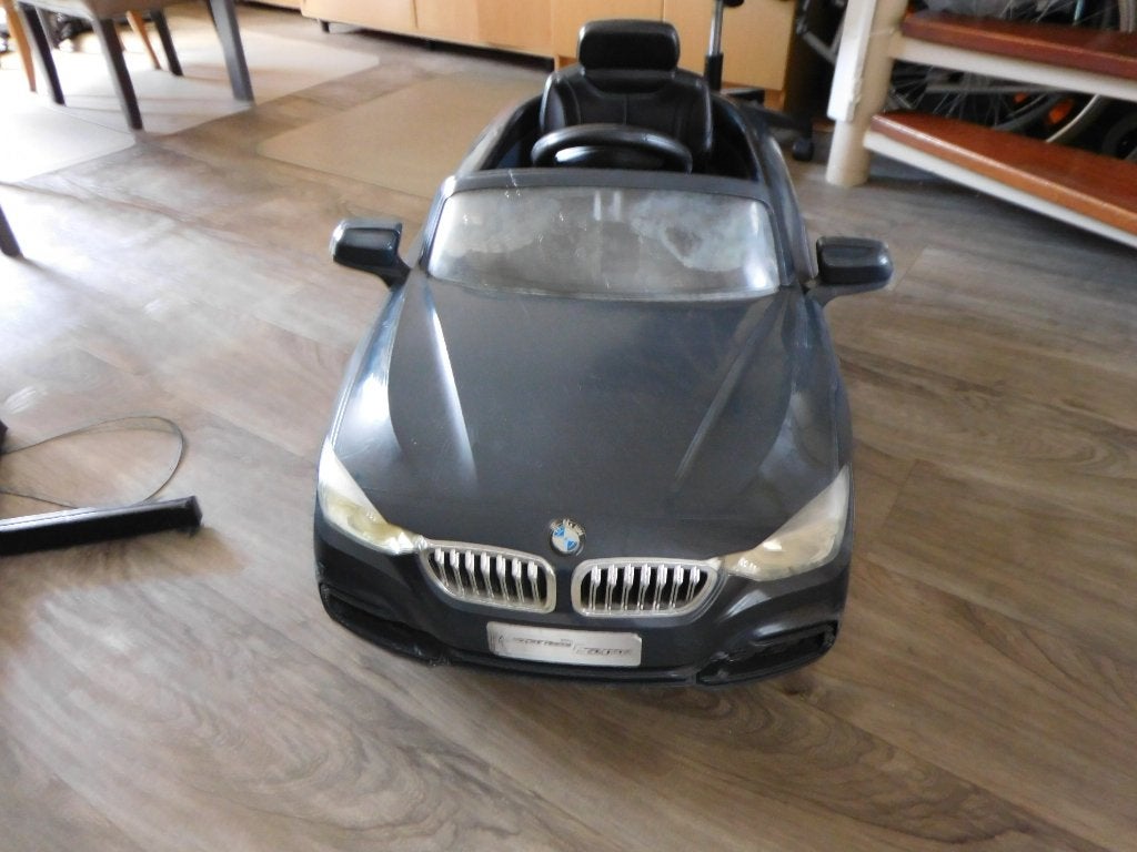 electrische kinderauto BMW met oplader, Ophalen, Gebruikt