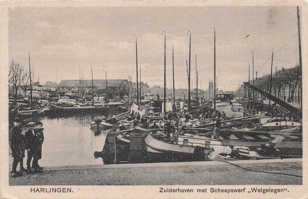 703-421-035 Harlingen Zuiderhaven met Scheepswerf Welgelege, Verzamelen, Ansichtkaarten | Nederland, Verzenden, Voor 1920, Friesland