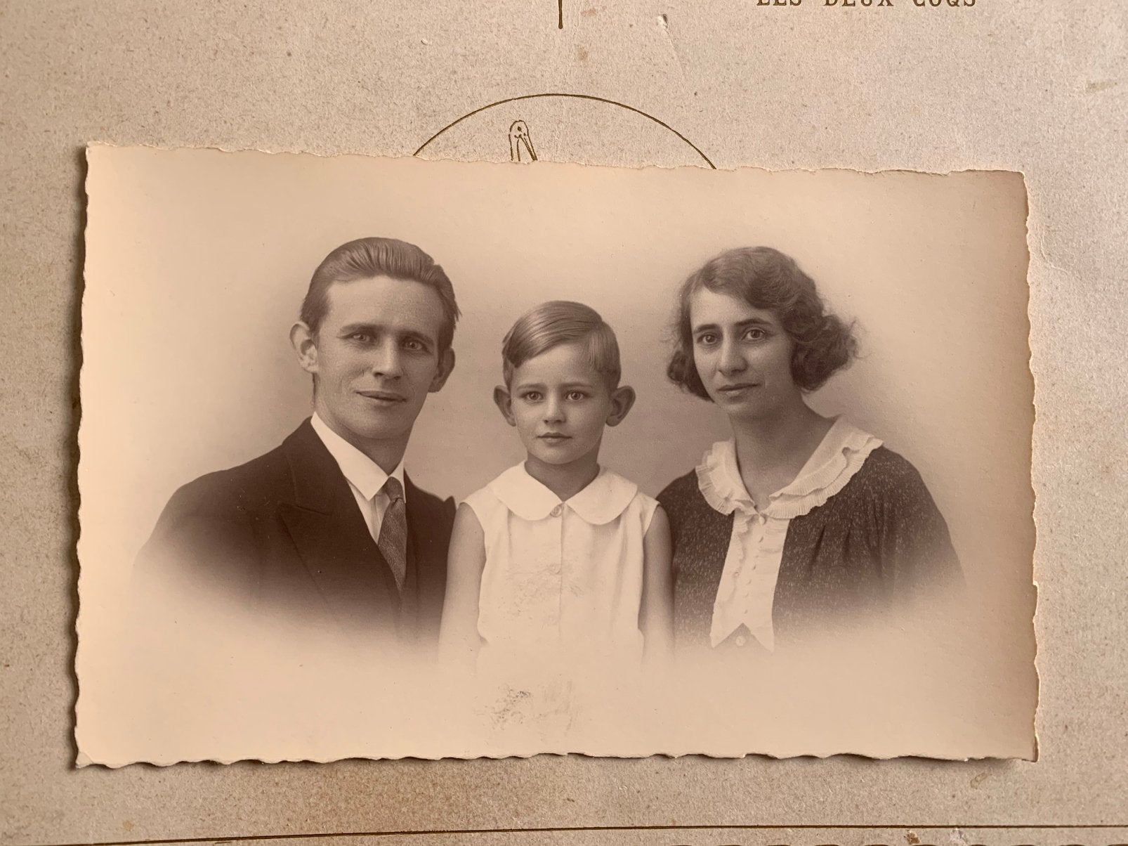 1932 Vader en moeder met zoon (CW), Ophalen of Verzenden, Voor 1940, Zo goed als nieuw, Kind