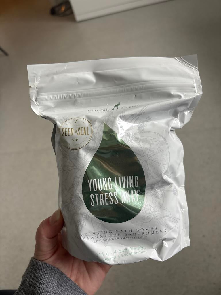 Young Living Stress Away Badbommen - Nieuw & Ongeopend, Sieraden, Tassen en Uiterlijk, Ophalen of Verzenden, Nieuw, Bad & Douche