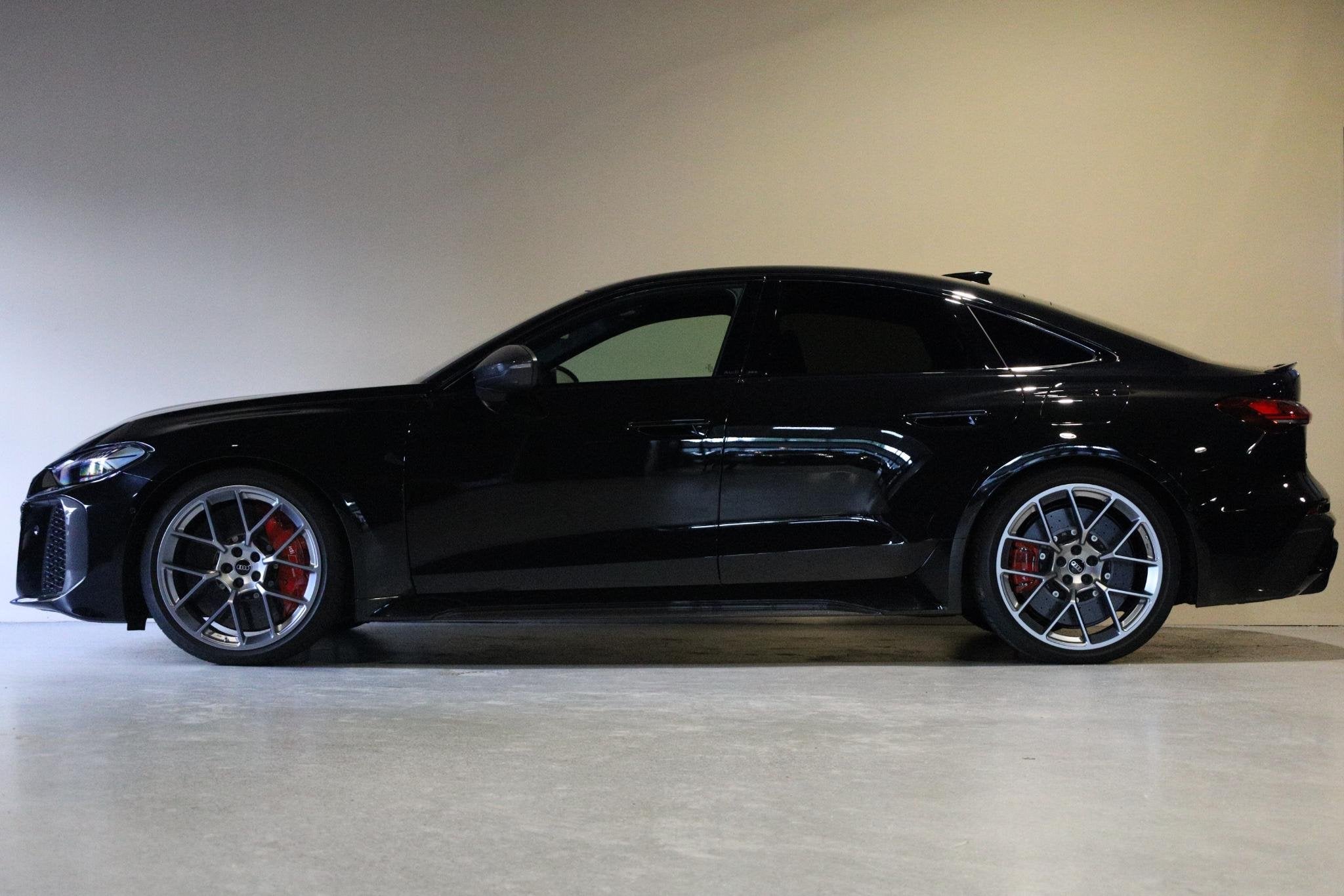 Audi A5 Limousine RS 5 e-hybrid quattro |Keramische |Massage, Automaat, 12 maanden, Gebruikt, Euro 6