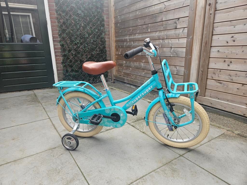 Mooi Supersuper Cooper fietsje 16inch, Fietsen en Brommers, Fietsen | Kinderfietsjes, Ophalen, Terugtraprem, Zijwieltjes, 16 tot 20 inch